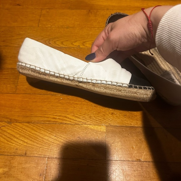 Tory Burch White and Black Espadrille Flats - Picture 8 of 16